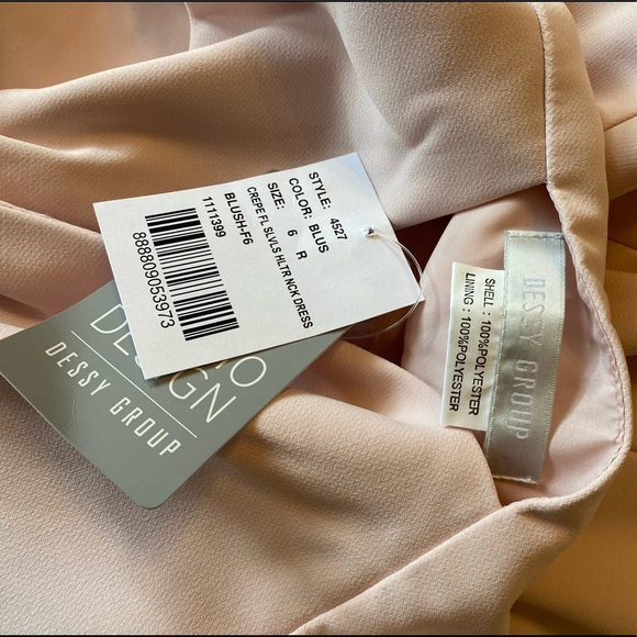 Bridesmaids dress in blush size 6 - Picture 6 of 6